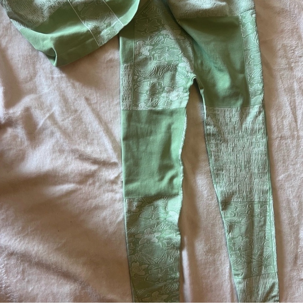 FP Movement Tank & Leggings Matching Set Size M/L - Picture 4 of 7